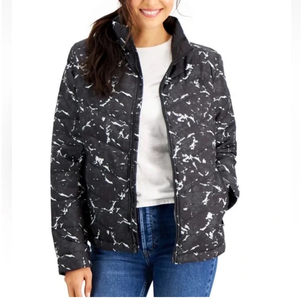 The North Face Women's Black and White Patterned Puffer Jacket